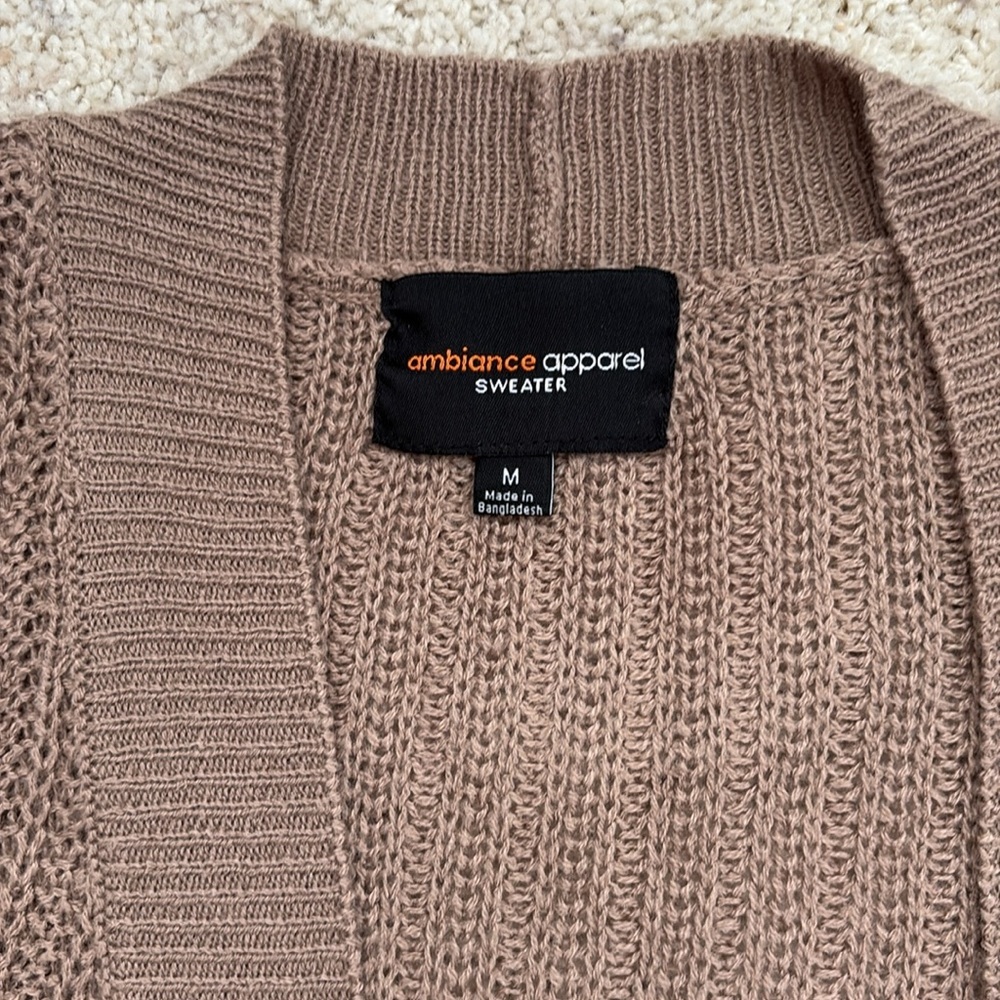 Ambiance Tan Brown Women's Cardigan Sweater long pocket medium - Picture 2 of 3